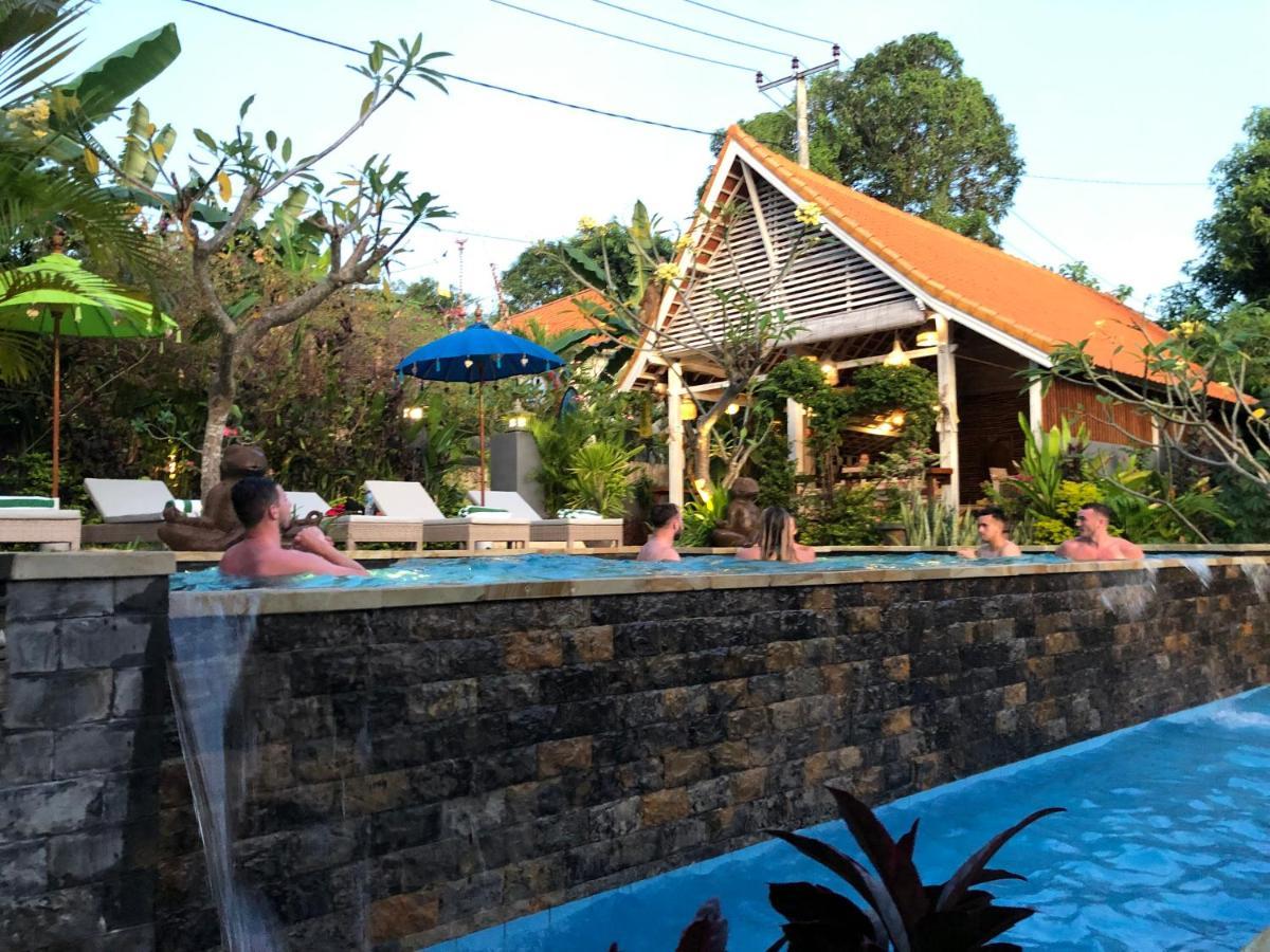 Le Biu garden View Hotel Lembongan Buitenkant foto