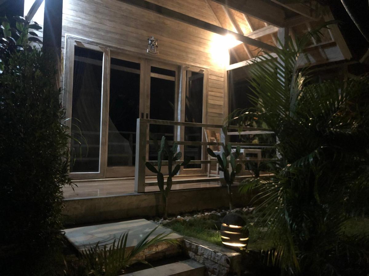 Le Biu garden View Hotel Lembongan Buitenkant foto