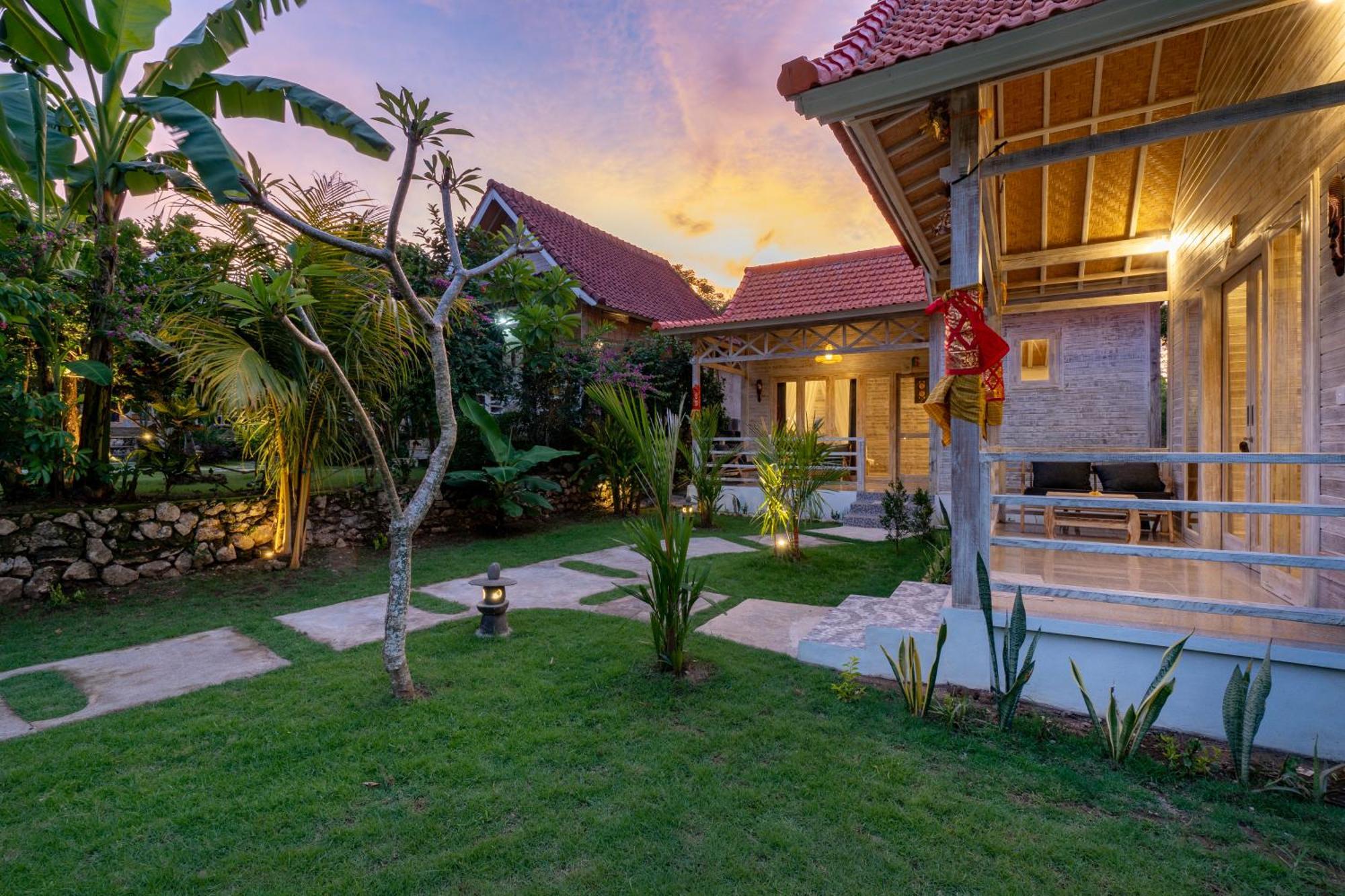 Le Biu garden View Hotel Lembongan Buitenkant foto