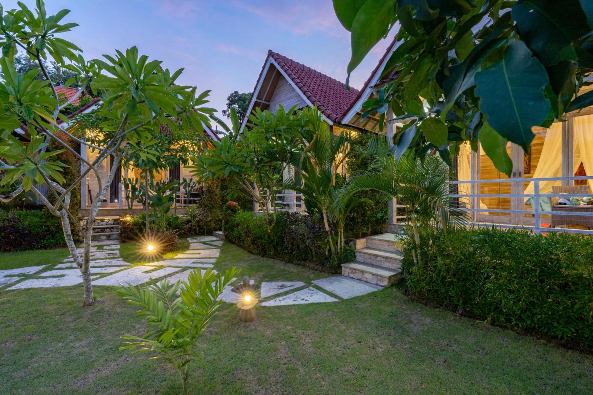 Le Biu garden View Hotel Lembongan Buitenkant foto