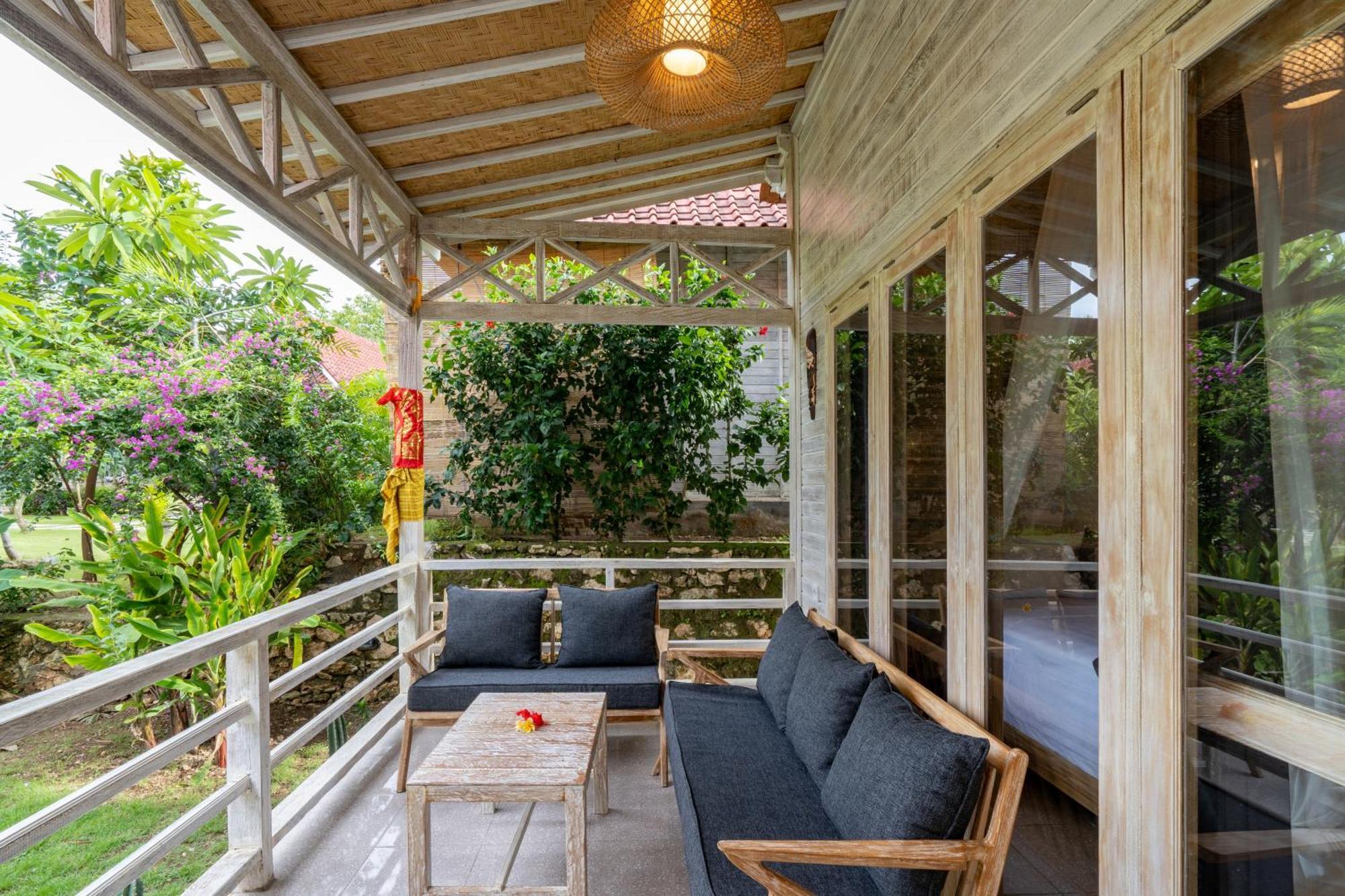 Le Biu garden View Hotel Lembongan Buitenkant foto